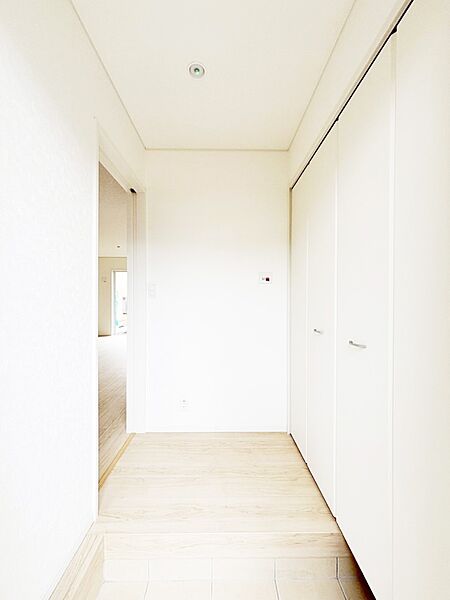 玄関を拡大表示