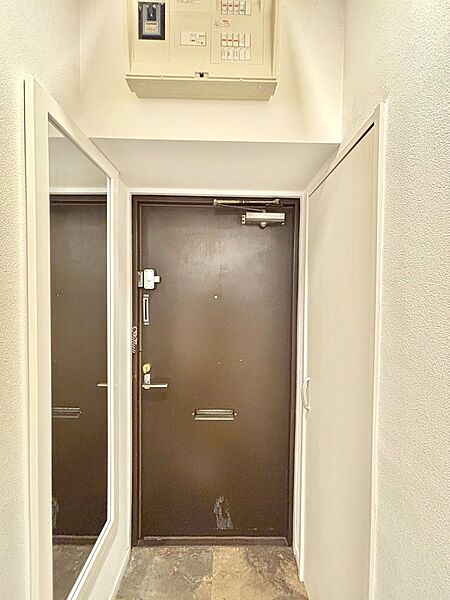 家族の帰宅やお客様をあたたかく迎える玄関
