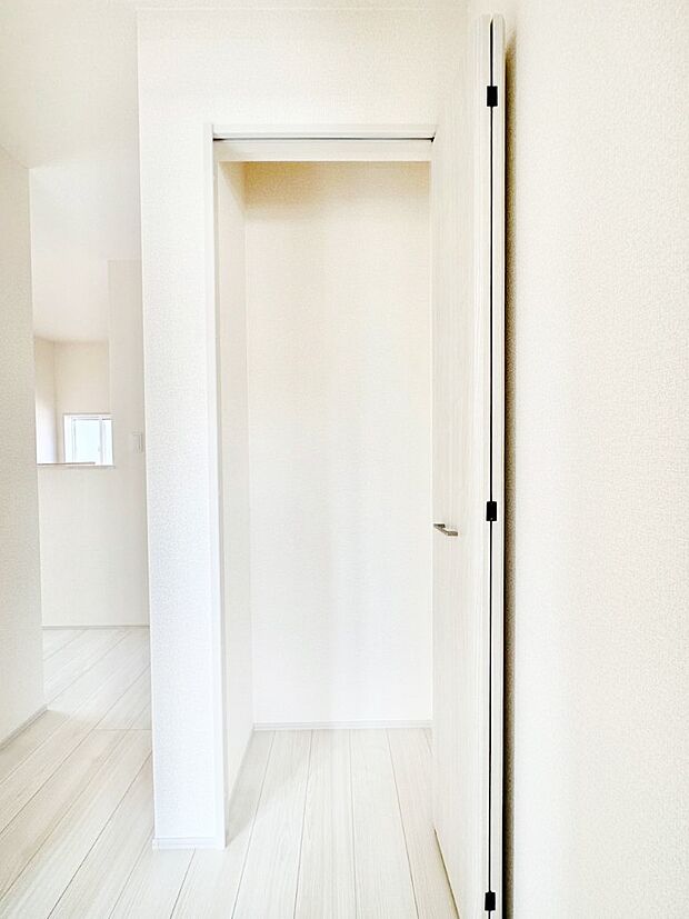 たっぷりの収納スペースで快適に暮らせそう