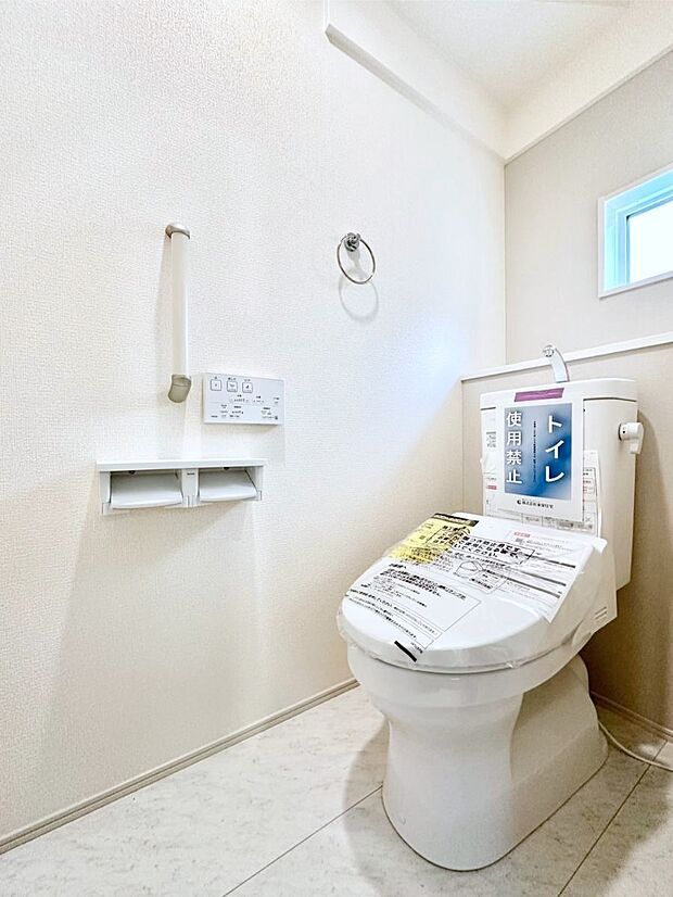トイレは1階と2階それぞれに配置されていてとても便利です。 