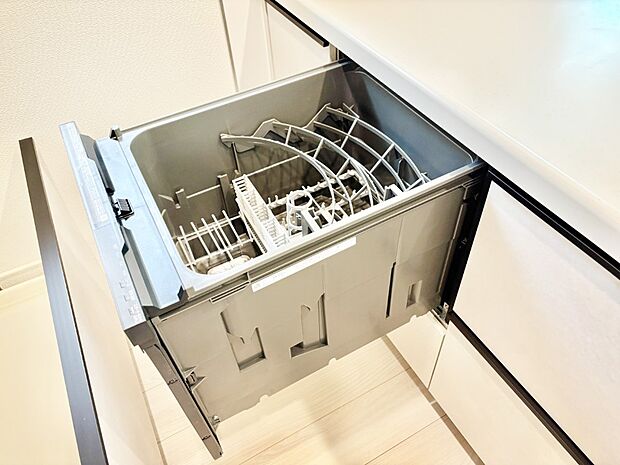 面倒なお片づけは食洗機にお任せ!家事の負担が減って、時間にも気持ちにもゆとりができます。