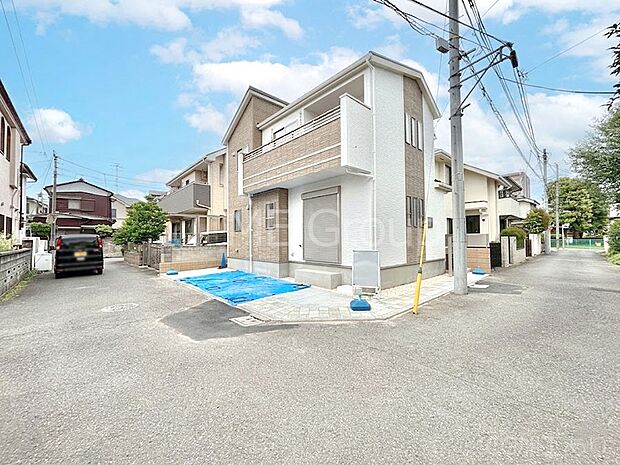 前面道路はきちんと整備されています