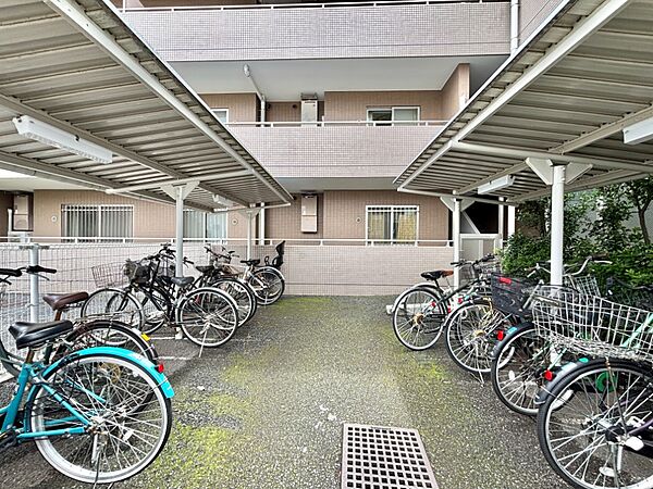 自転車置き場（空き状況は都度ご確認ください）