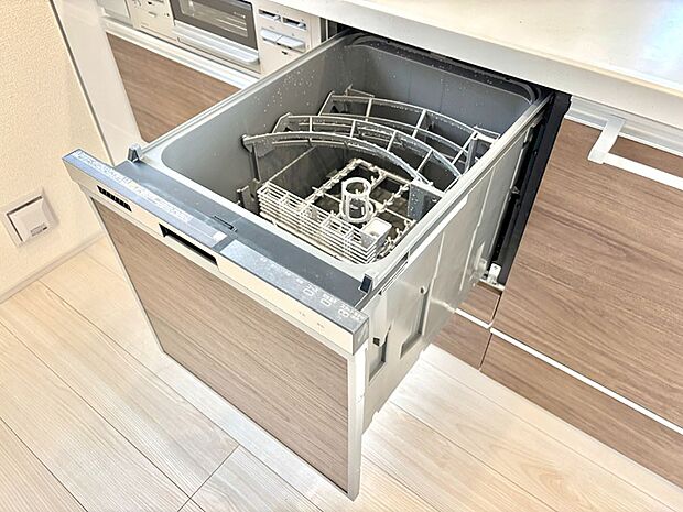 面倒なお片づけは食洗機にお任せ!家事の負担が減って、時間にも気持ちにもゆとりができます。