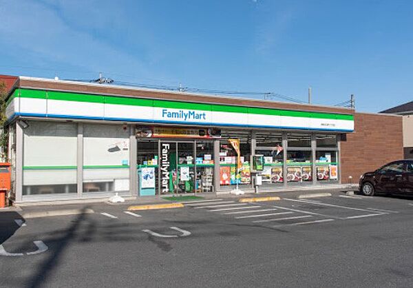 コンビニ 500m ファミリーマート 青梅河辺町六丁目店