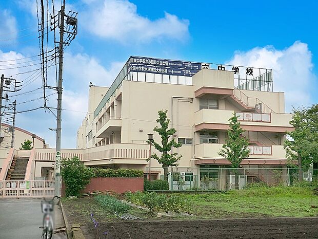 中学校 1280m 三鷹市立第六中学校