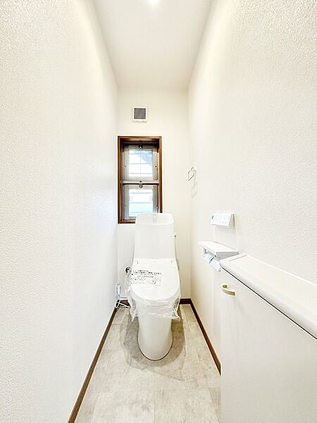 トイレは1階と2階それぞれに配置されていてとても便利です。