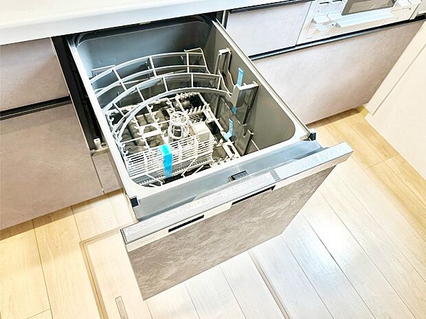 面倒なお片づけは食洗機にお任せ!家事の負担が減って、時間にも気持ちにもゆとりができます。