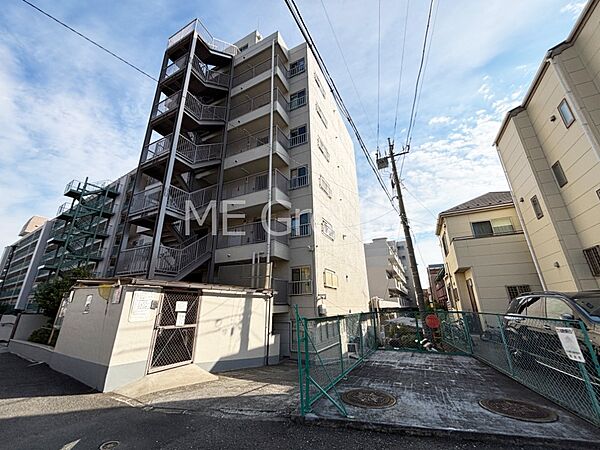 溢れる陽光でご家族の笑顔も輝く