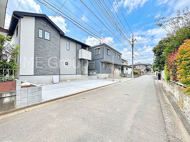 前面道路はきちんと整備されています