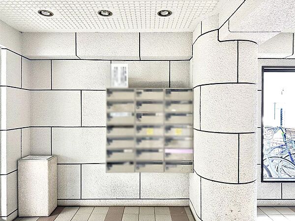 ポストはエントランス内にあるので雨に濡れず郵便が受け取れますね！