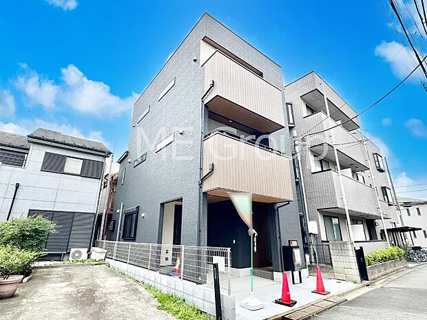 たっぷりの陽光と心地よい風が舞い込む住まい
