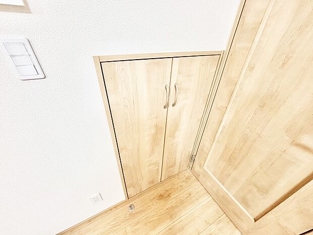 物が多くなりがちなリビングにうれしい収納
