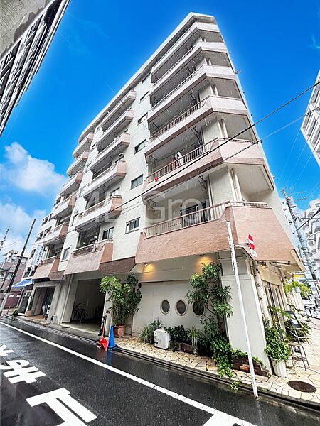 溢れる陽光でご家族の笑顔も輝く