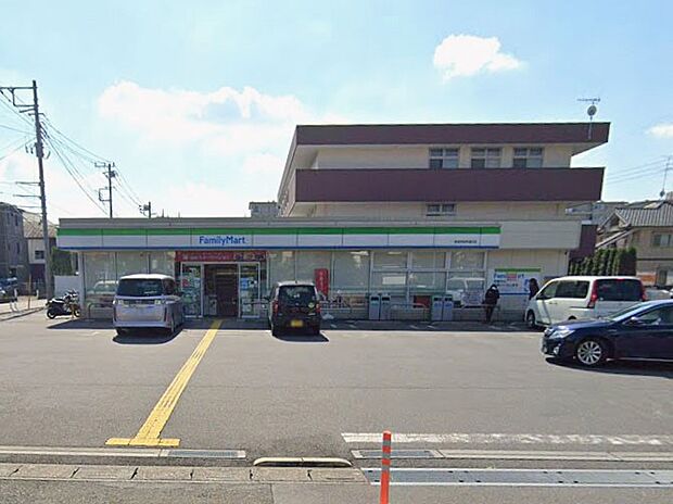 コンビニ 399m ファミリーマート 新座市役所通り店