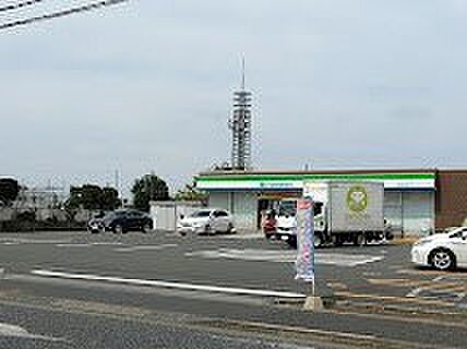 コンビニ 300m ファミリーマート 田無芝久保店