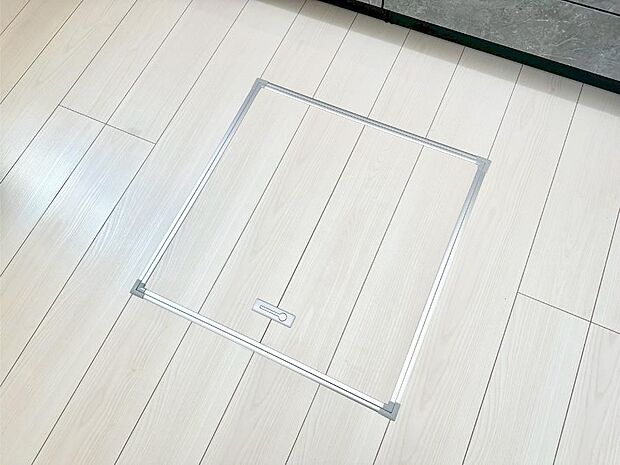 床下収納付き!日用品・非常用品の収納にも大活躍。