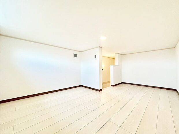 収納に趣味のスペースに用途様々な小屋裏収納