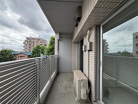 心地よい風を感じながらお洗濯物が干せそうです
