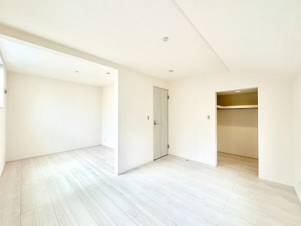 収納が充実しているので居住スペースを広々使えます