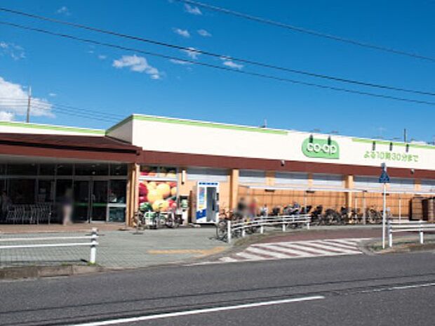 スーパー 450m コープみらい コープ小川西町店