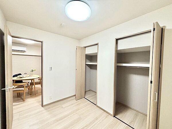 たっぷりの収納スペースでいつでも住空間がスッキリ保てそう