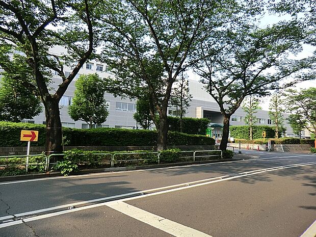 病院 2500m 練馬光が丘病院