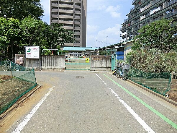 幼稚園・保育園 230m 泉水保育園