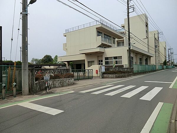 小学校 1400m 所沢市立柳瀬小学校