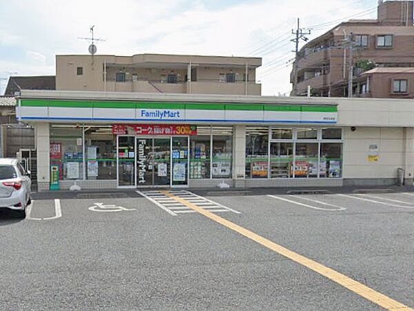 コンビニ 240m ファミリーマート所沢久米店