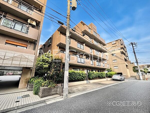 溢れる陽光でご家族の笑顔も輝く