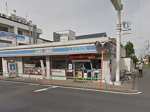 コンビニ 200m ローソン 練馬東大泉五丁目店