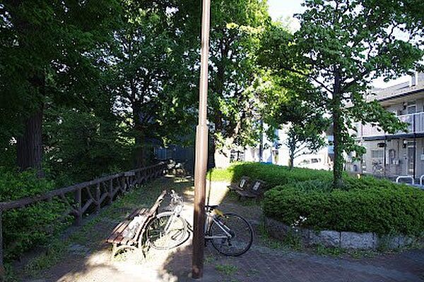 公園 80m ぬくいの森緑地