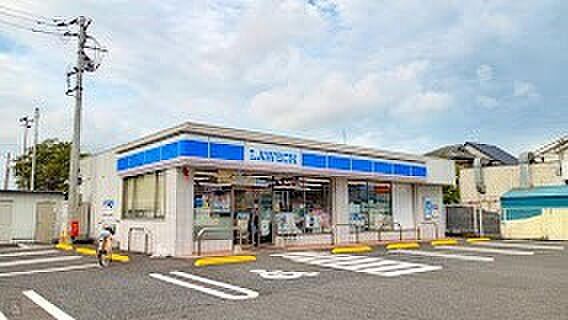 コンビニ 400m ローソン 所沢下安松店