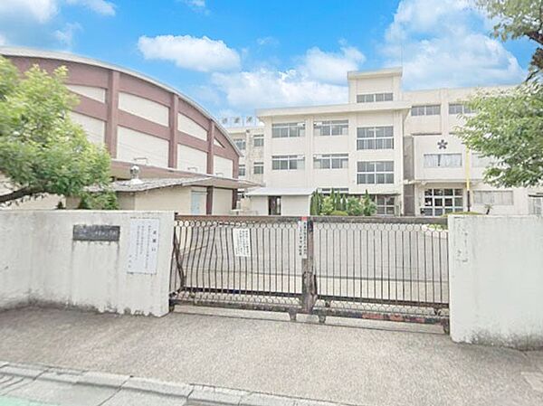小学校 500m 小金井市立小金井第四小学校