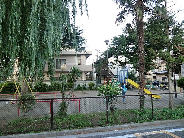 公園 100m 練馬区立日の出児童遊園