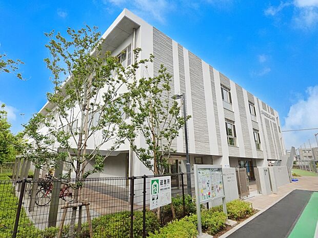 小学校 400m 中野区立美鳩小学校