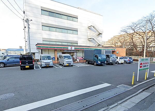 コンビニ 400m セブン-イレブン 和光白子2丁目店