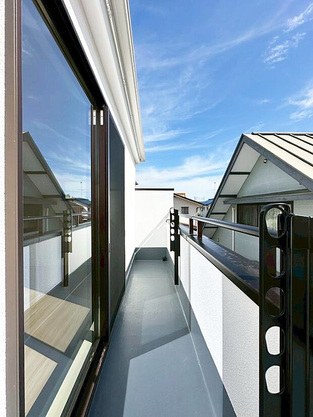 風通しの良いバルコニー