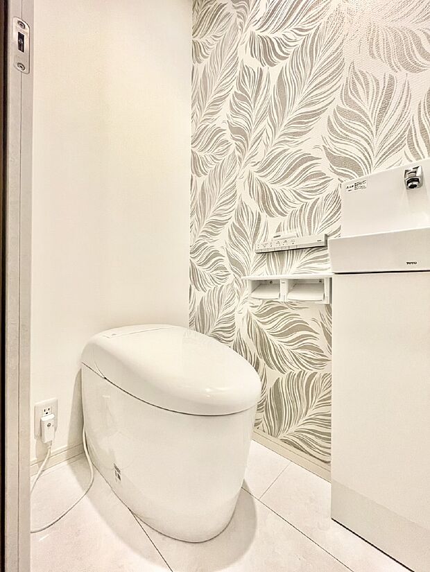 トイレは温水洗浄機能付き