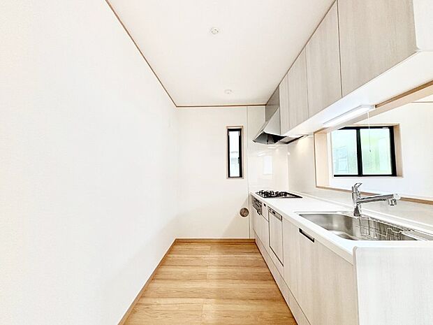 ゆとりあるキッチンではご家族と楽しくお料理ができます