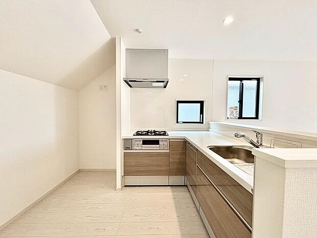 毎日使うキッチンだから、使いやすさ&お手入れのしやすさにこだわりました。