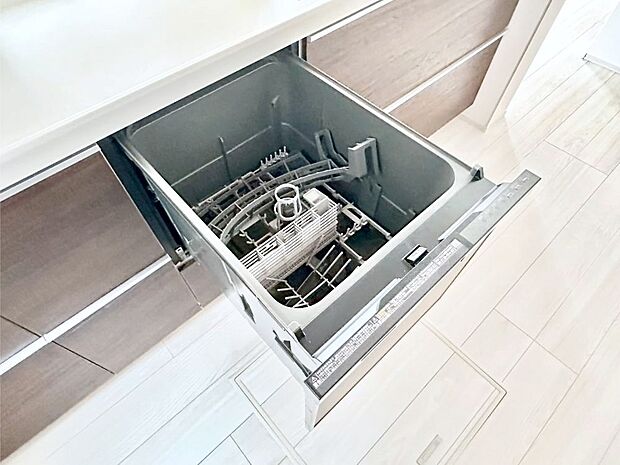 面倒なお片づけは食洗機にお任せ!家事の負担が減って、時間にも気持ちにもゆとりができます。