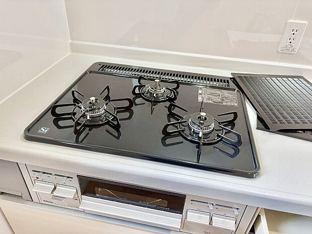 三口ガスコンロでお料理が一気にはかどりそう。