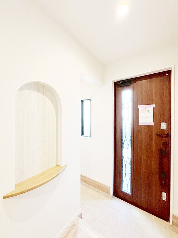 家族の帰宅やお客様をあたたかく迎える玄関