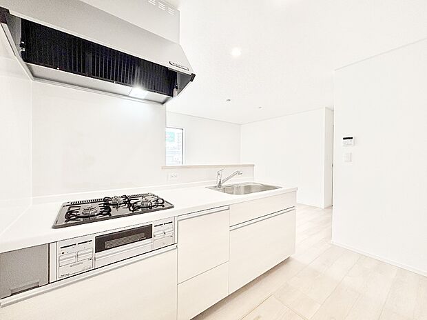 ゆとりあるキッチンではご家族と楽しくお料理ができます。