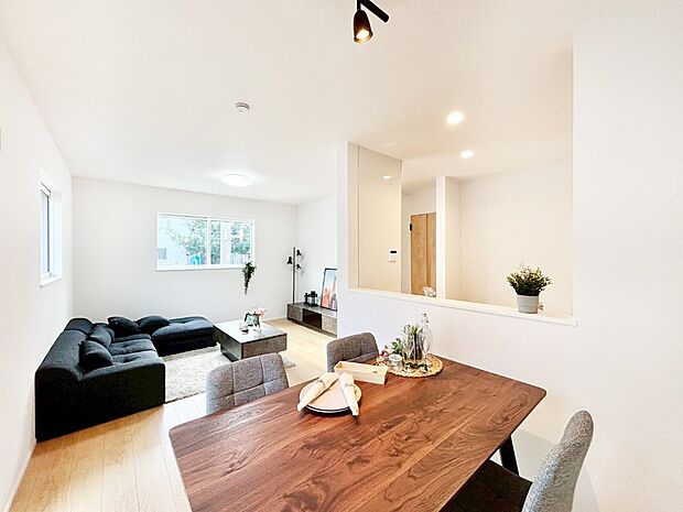 住む方の個性が引き出される、インテリアを考えるのが楽しみなリビングです!