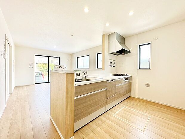 料理をしながらご家族との会話を楽しめる対面カウンターキッチン