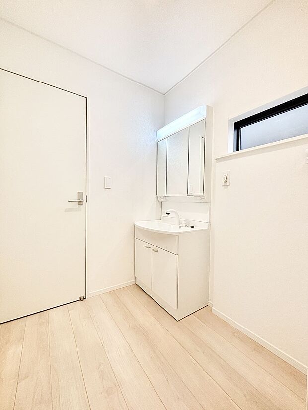 身支度もスムーズにおこなえる脱衣場