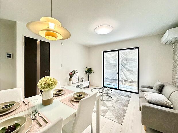 落ち着いた雰囲気のＬＤＫは家族みんなの快適空間  